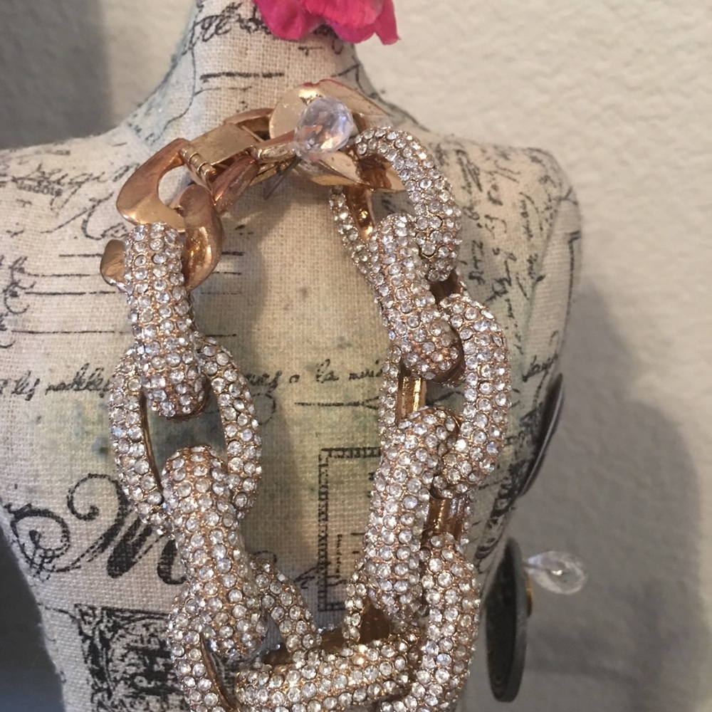chain-link bracelet